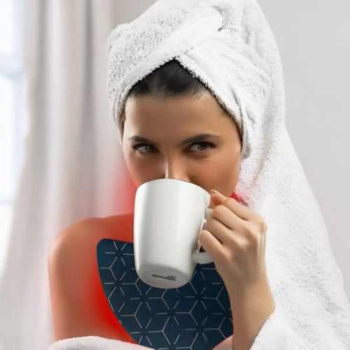 Aurelux™ LED red light therapy neck deck (black) - AURELUX BEAUTY